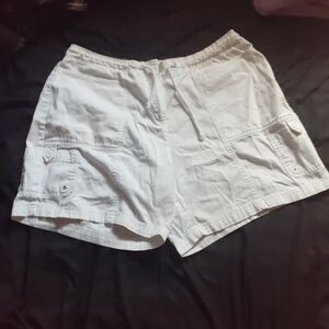 dressbarn women white shorts